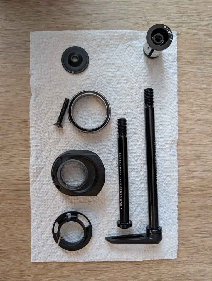 Trek Checkpoint SLR frame and fork in matte black, from the seller's Marketplace listing. Photo 6 of 7.
